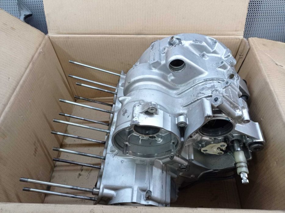 MOTOR YAMAHA XJ600 DE 1992 COM AVARIA NO ROLOMANETO DO M. DE ARRANQUE