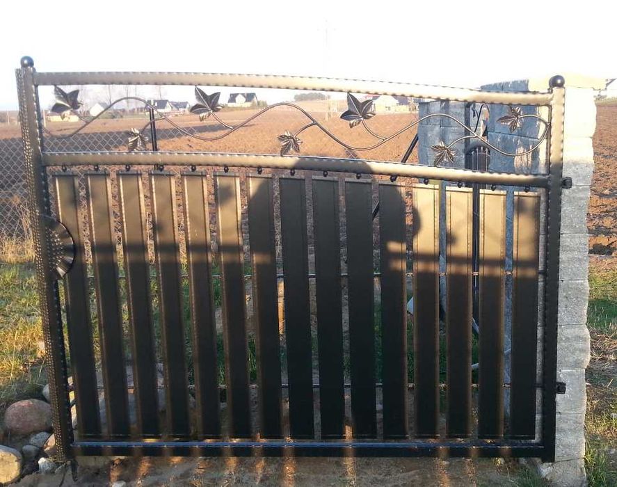 Brama wjazdowa wzór 1, motyw liści