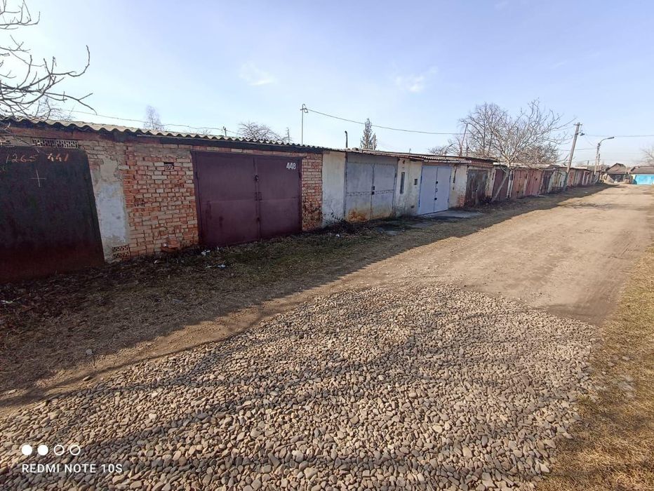 Гараж в кооперативі