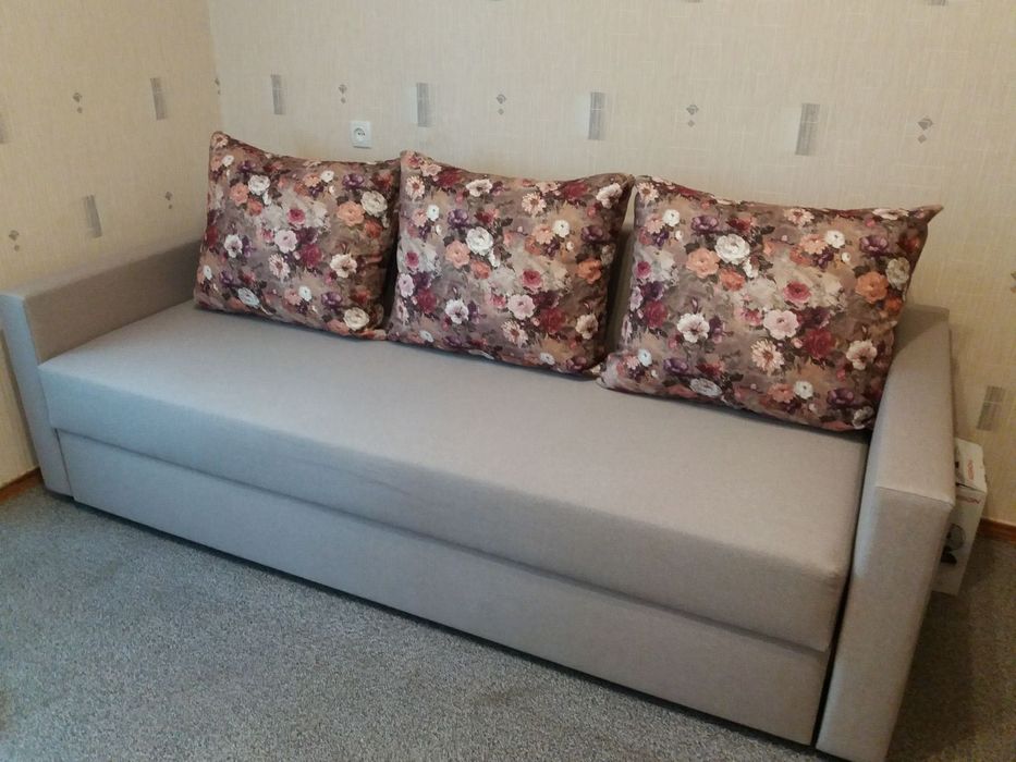 здам довгостроково 3кім. квартиру в Києві