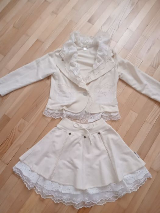 Костюм костюмчик нарядний