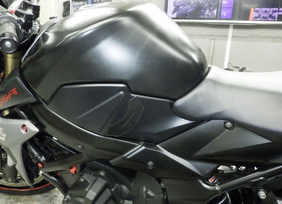 Suzuki GSR-750 Сузуки з Японії