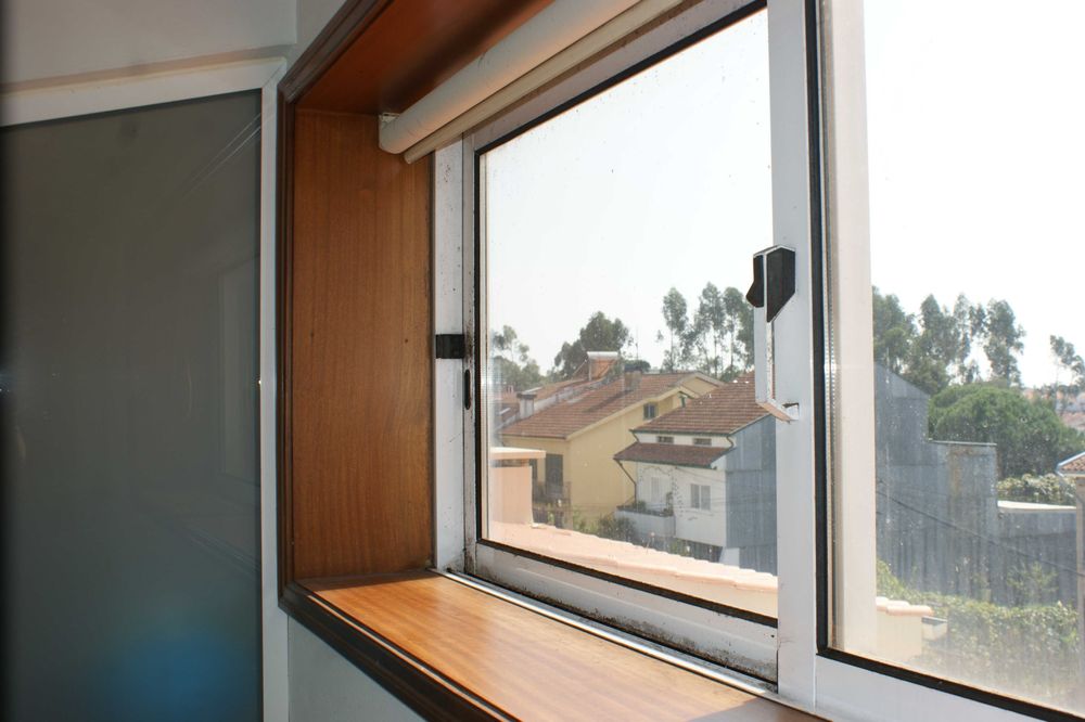 Janelas c/ Vidros Duplo e Persianas Alumínio