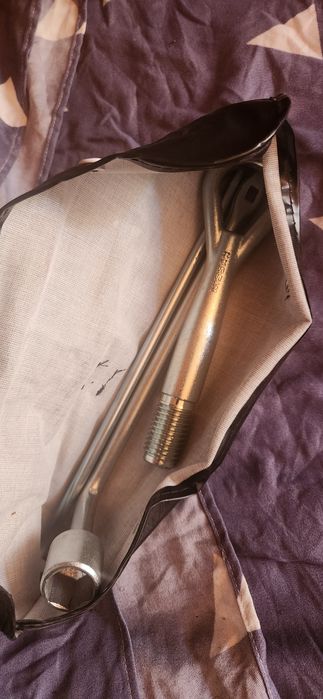 Крюк nissan leaf гак ліф лиф гачок