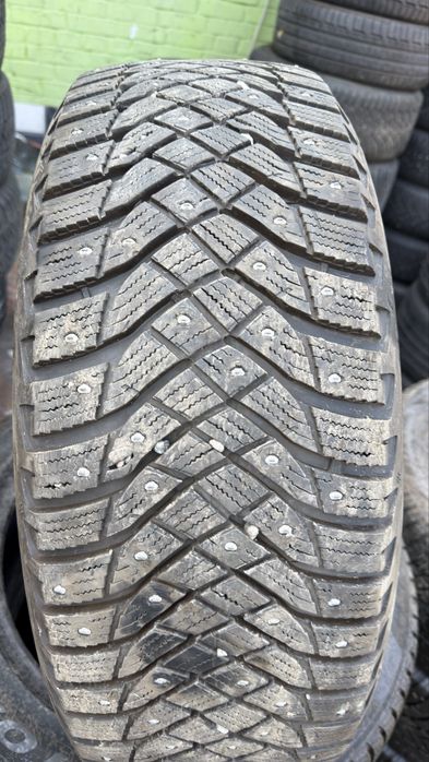 215/50/19 Goodyear