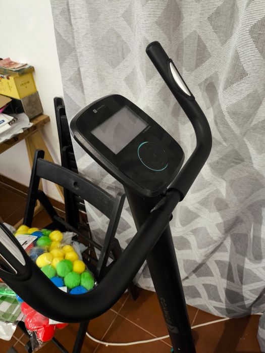 Bicicleta estática Domyos Essential+ 06 excelente estado