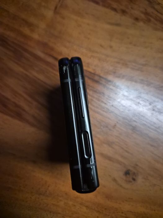 Galaxy Z Flip3  5G z pudełkiem