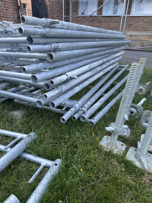 Rusztowanie elewacyjne Plettac P70 Wynajem +20 ramek warszawki