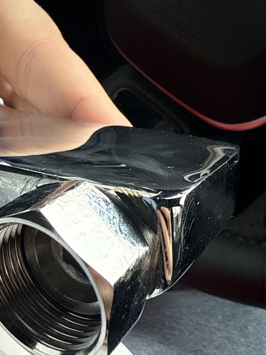 Кран-змішувач в ванну