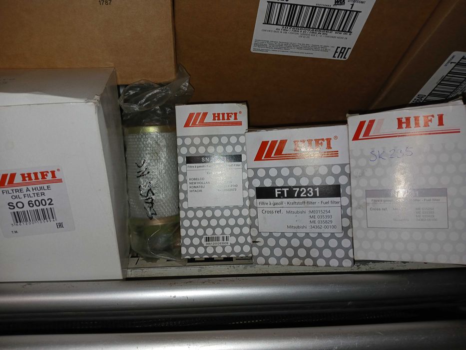 Zestaw filtrów do koparki Kobelco