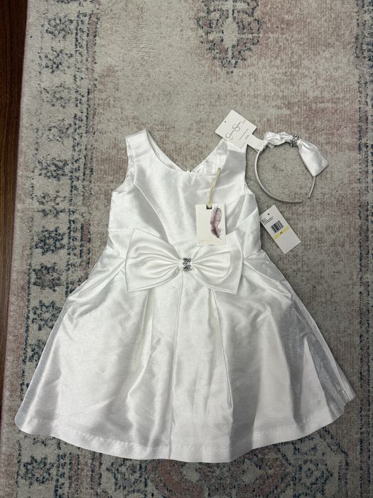 Біла сукня дитяча на 4 роки