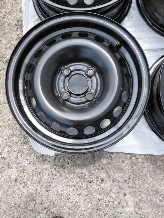 Диски 4 100 14 Opel J5,5  ET 39  DIA 56,6 ; 3000 грн.за 4 шт..