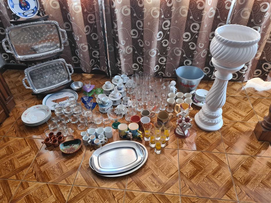 Peças louça artigos decorativos