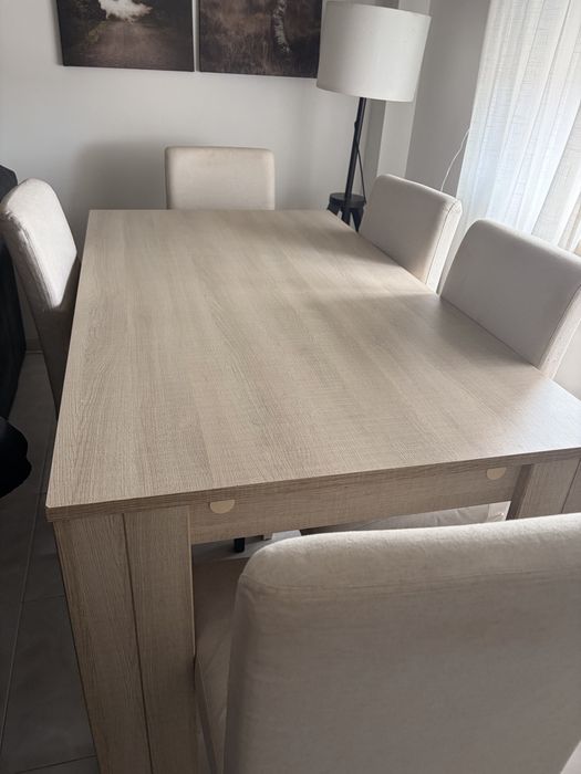 Mesa + cadeiras