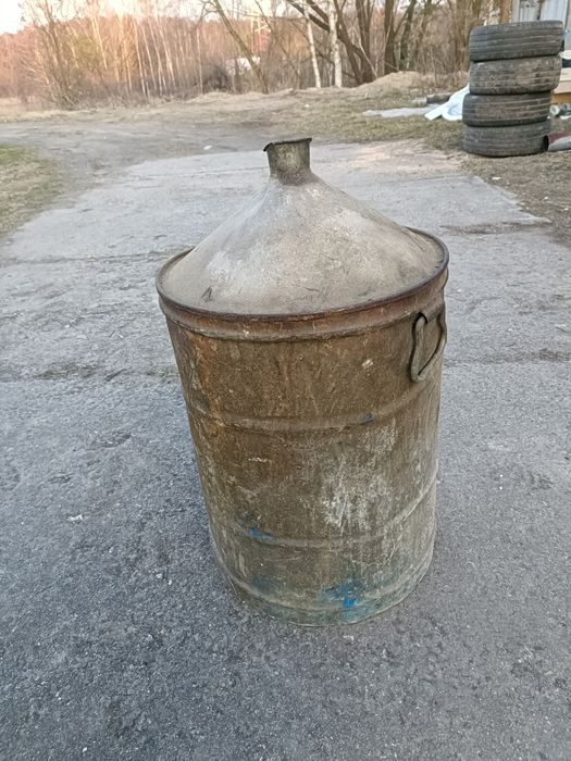 Stara przedwojenna beczka metalowa / wędzarnia – vintage
