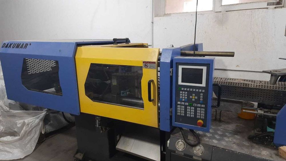 Термопластавтомат DAKUMAR SV118.
