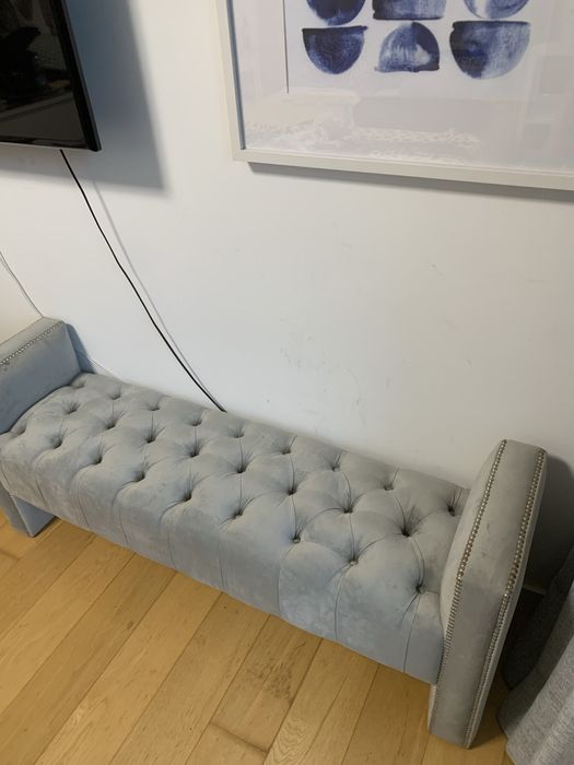 Banco Capitoné Cinza Claro como Novo