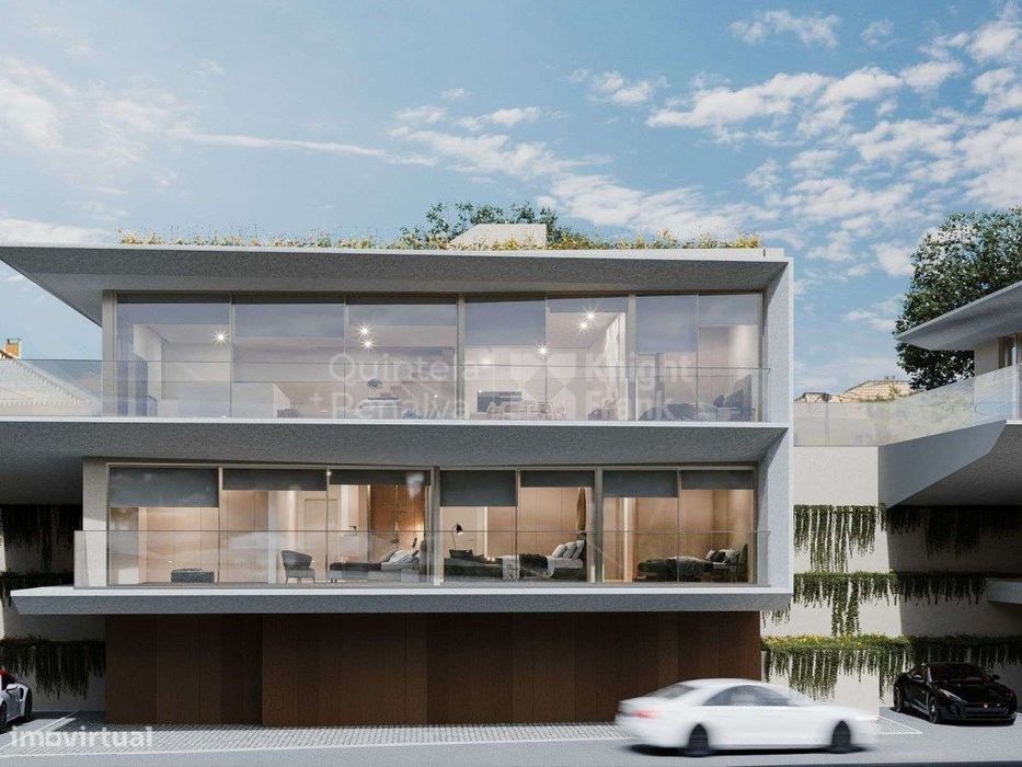 Moradia T4 com piscina e vista mar em Alvide, Cascais