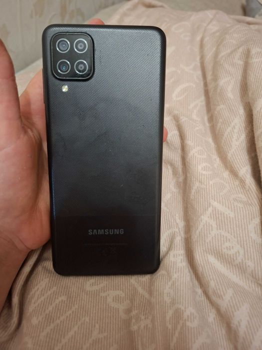 Samsung Galaxy 12