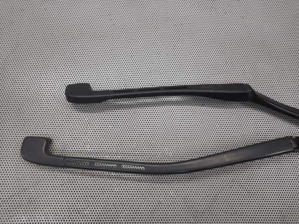Haste / braço de escova limpa vidros frente direita BMW 3 Touring (E91