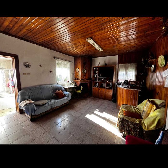 Moradia T3 em Alvarães