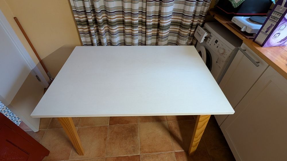 Mesa de Cozinha/Jantar – 118x80 cm
Mesa de jantar