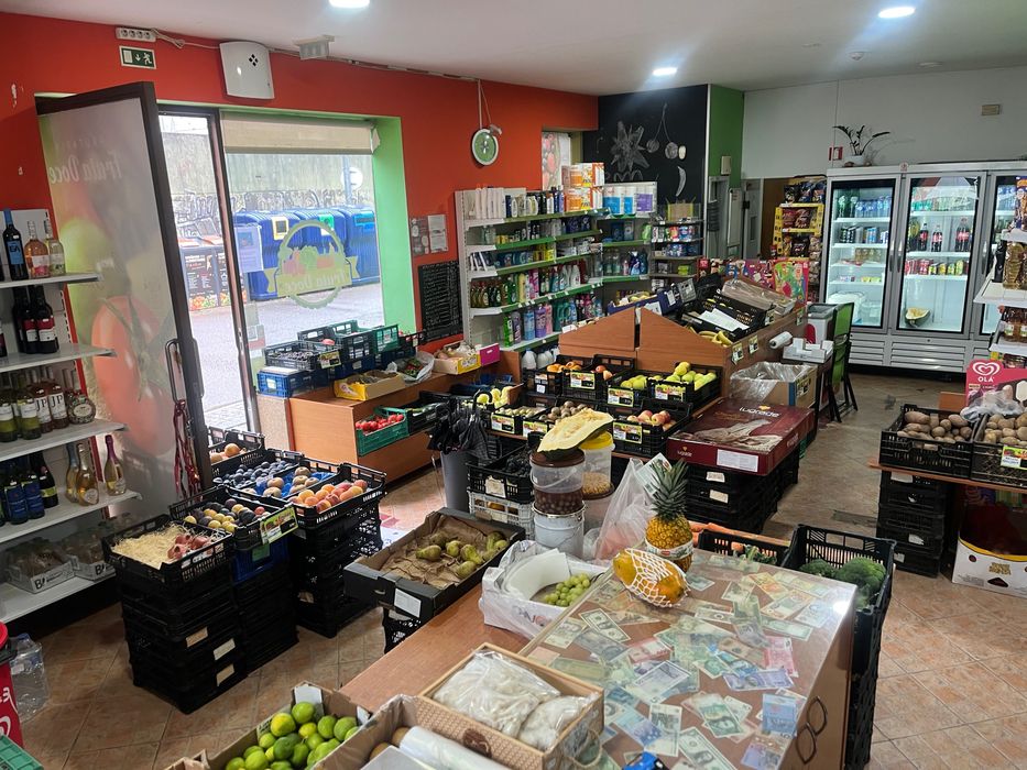 Loja/ mini mercado/ frutaria