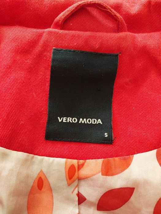 Czerwony płaszcz vero moda S
