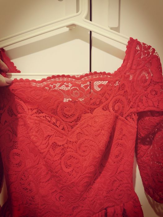 Czerwona sukienka M