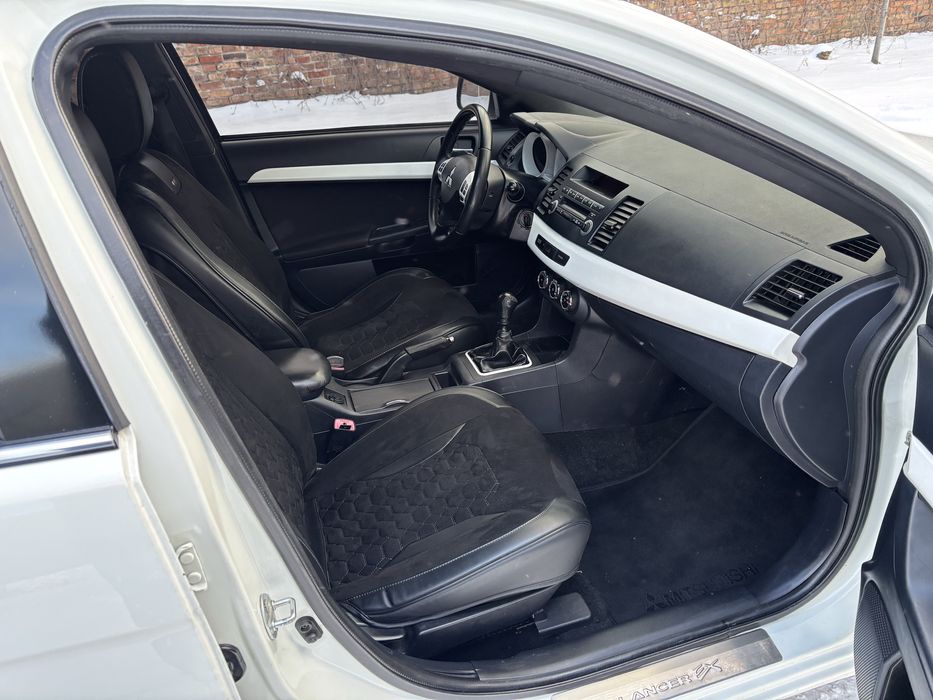 Mitsubishi Lanсеr 2011,1.8, механика, в отличнейшем состоянии!