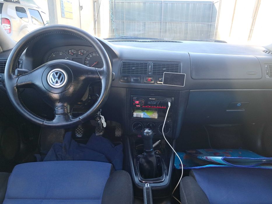 Golf4--1,9Tdi , edição do 25º aniversário , impecável