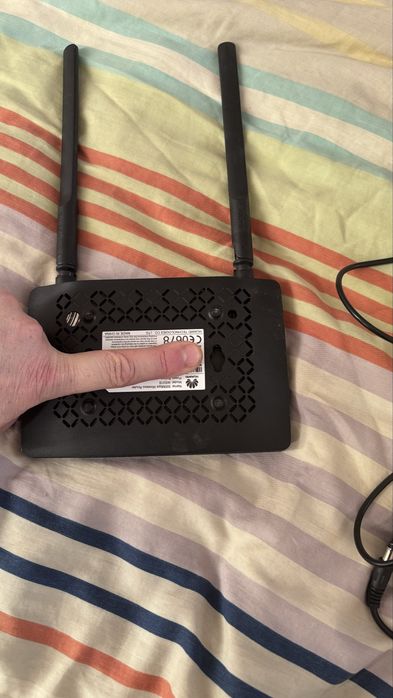 Продам роутер Huawei WS319, супер стан