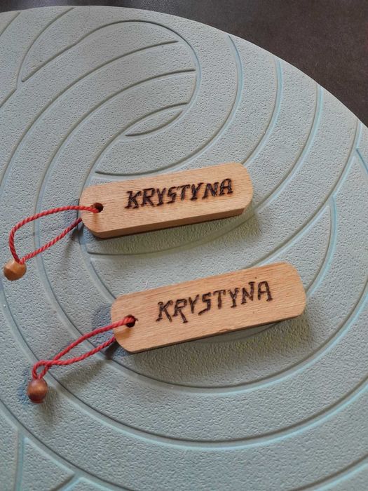 drewniany brelok breloczek imienny z imieniem Krystyna