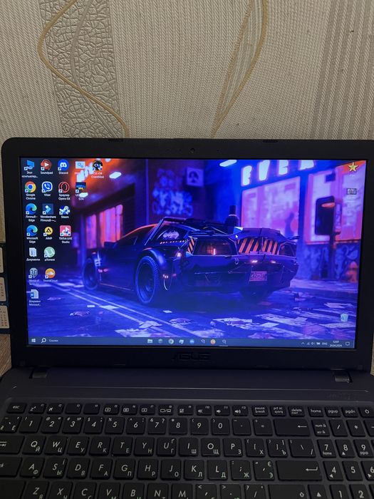 Ноутбук ASUS для офісу або навчання