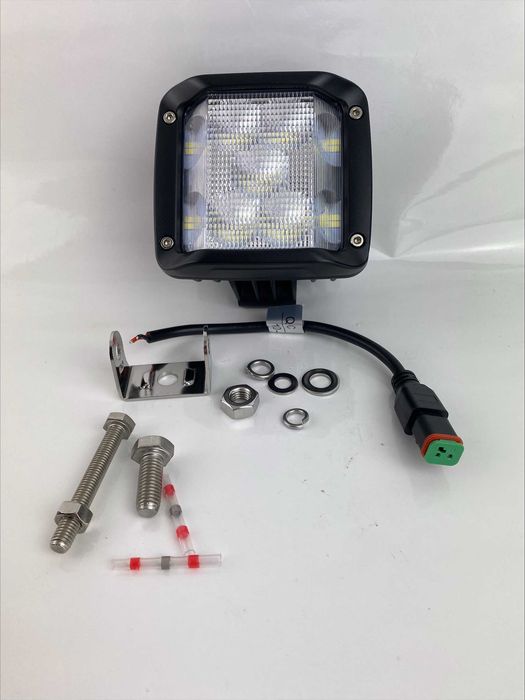 Lampa robocza LED  180 stopni kwadrat 9720 Lumeny 10-30V 167759 SPAREX
