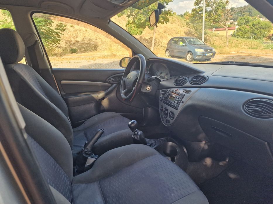 Ford Focus 1.8 TDDI (DIESEL)