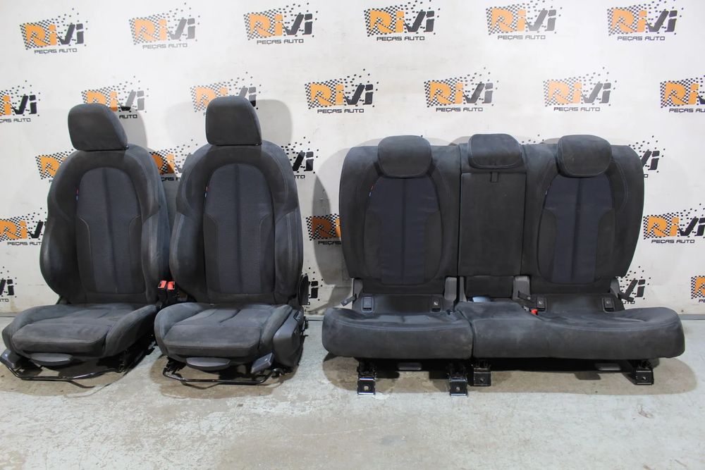 Bancos BMW X1 F48 Pack M em Tecido e Alcantara com Quartelas