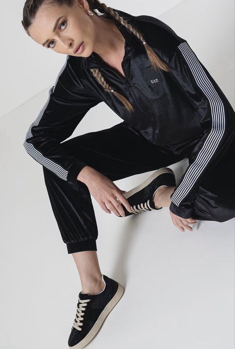 Костюм  Armani  велюровий оригінал
