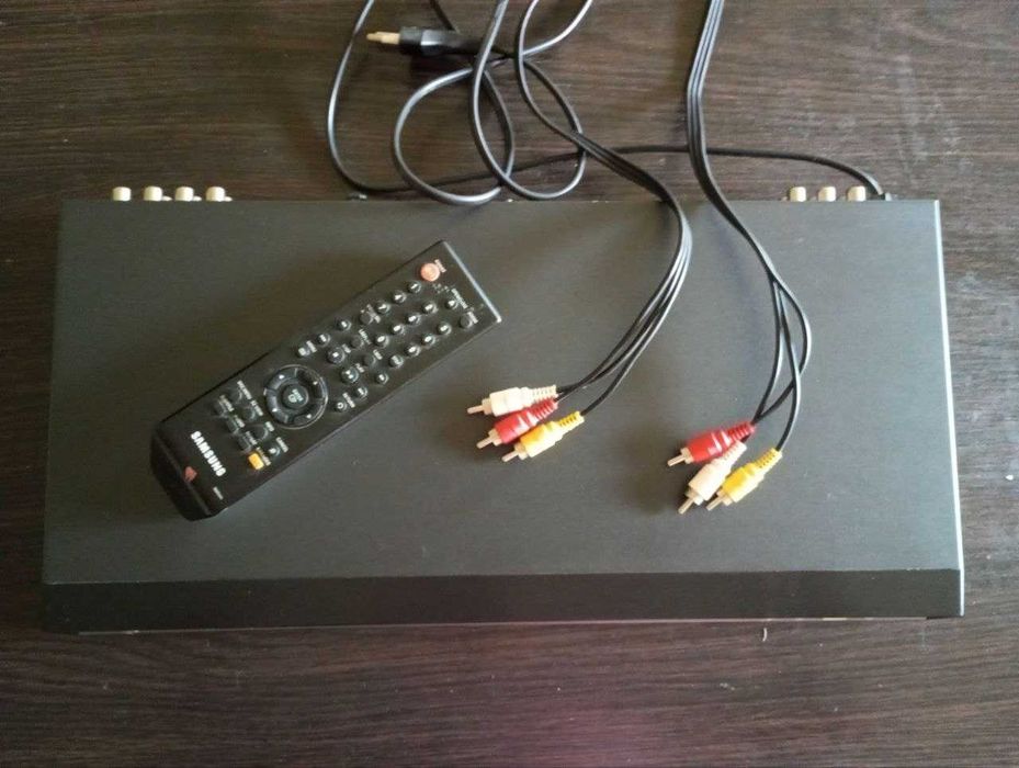 Лазерний програвач DVD плеєр