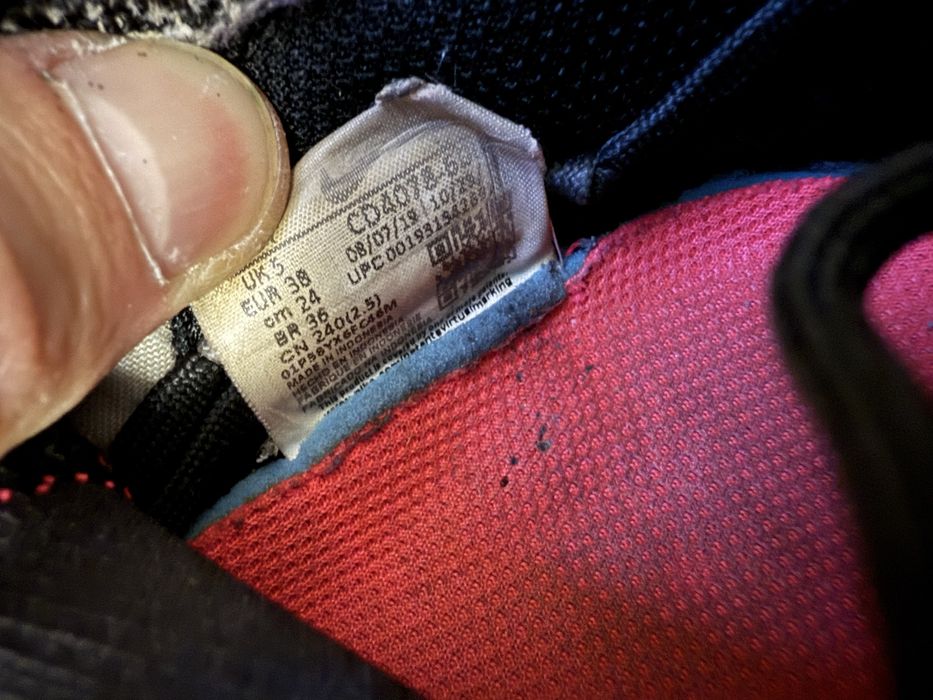 Сороконожки Nike phantom vsn 37.5 розмір