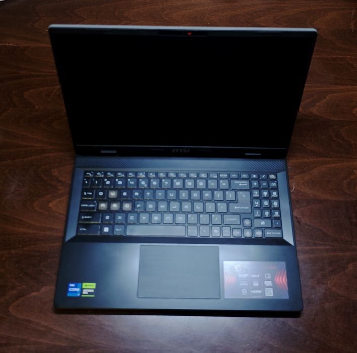 MSI SWORD 16 HX B14VFKG-1062PL + mata chłodząca MAD DOG