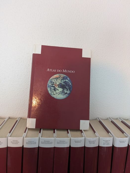 Coleção completa da Grande Enciclopédia Universal do Correio da Manhã, edição Durclub (2004) 30 volumes + Atlas Universal