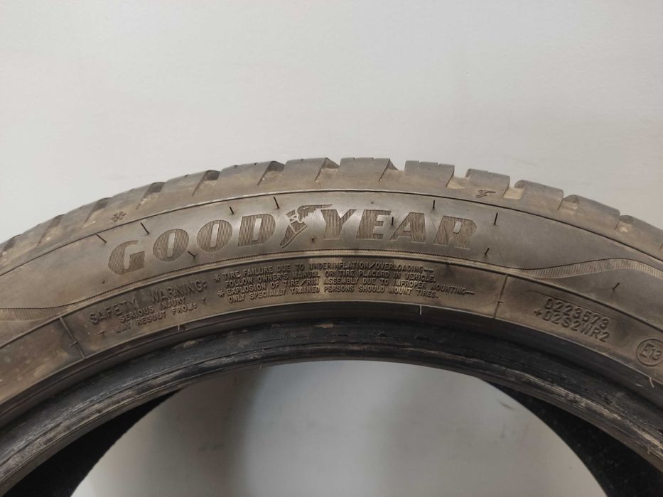 2x215/50R18 Goodyear Vector 4Seasons Gen-3, 92W, 2023 rok