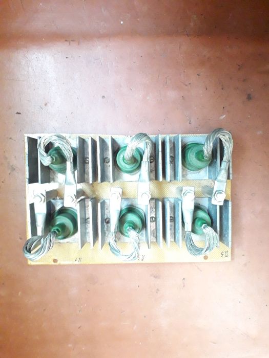 Продам диоды с радиаторами