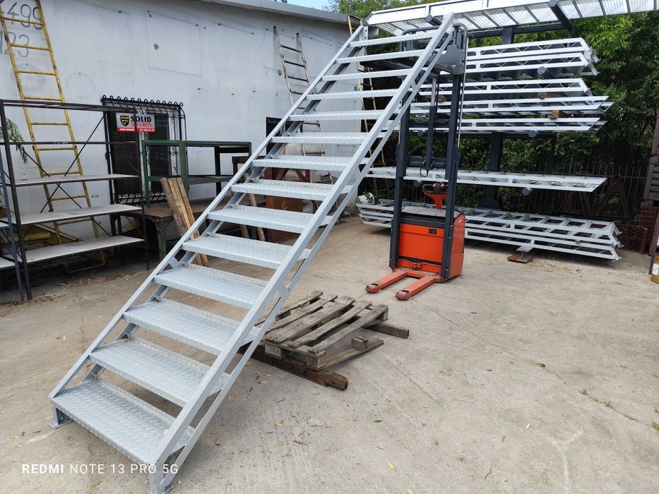 Schody metalowe wejście na  281cm ocynkowane loft 14 stopni