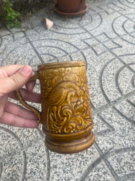 Coisas antigas,quadros cadieiros e vasos
