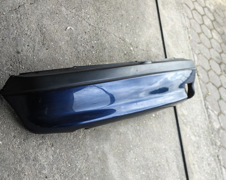 Para-choques Traseiro Opel Corsa B em Bom Estado - Sem Tampa do Reboque - €50