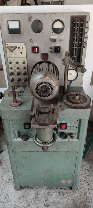 Stół probierczy do alternatorów