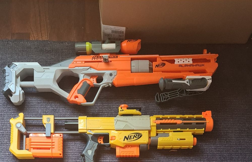 Armas Nerf diversas