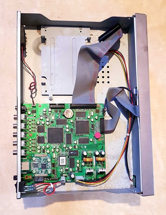 ТВ тюнер відеонагляду, ФМ приймач